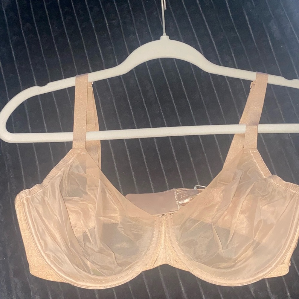 NWT Skims No Show Unlined Demi Bra